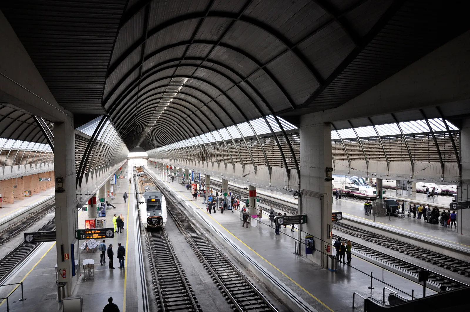 Exterior view of Sevilla-Santa Justa railway station